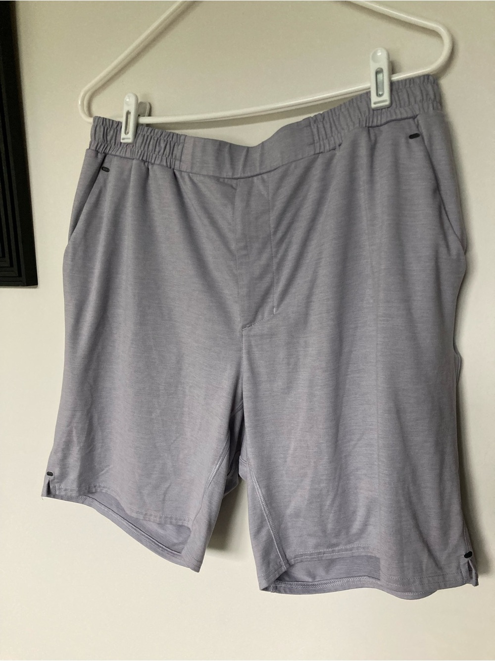 Johnnie-O Men's Lightweight Grey purple Performance Shorts size L